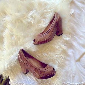 Frye Tan Leather Heels, Size 8